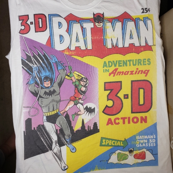 BATMAN 3-D ACTION T SHIRT Size XL - Picture 3 of 4